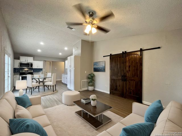 6026 Glacier Sun Dr, San Antonio, TX 78244