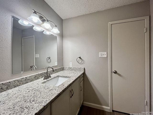 6026 Glacier Sun Dr, San Antonio, TX 78244