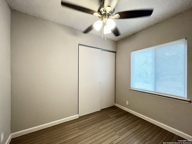 6026 Glacier Sun Dr, San Antonio, TX 78244