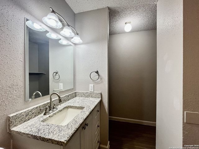 6026 Glacier Sun Dr, San Antonio, TX 78244