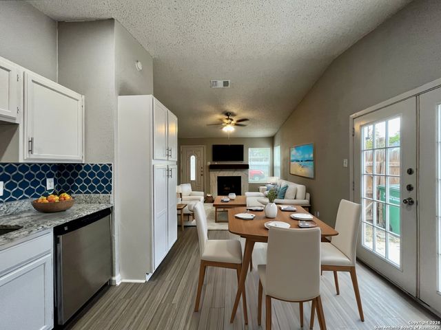 6026 Glacier Sun Dr, San Antonio, TX 78244