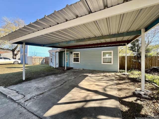 6026 Glacier Sun Dr, San Antonio, TX 78244