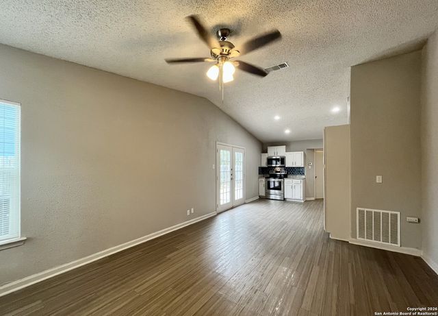 6026 Glacier Sun Dr, San Antonio, TX 78244