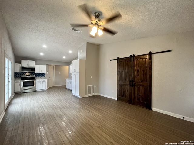 6026 Glacier Sun Dr, San Antonio, TX 78244