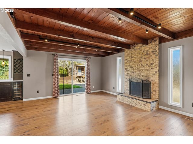 19993 Nw METOLIUS Dr, Portland, OR 97229