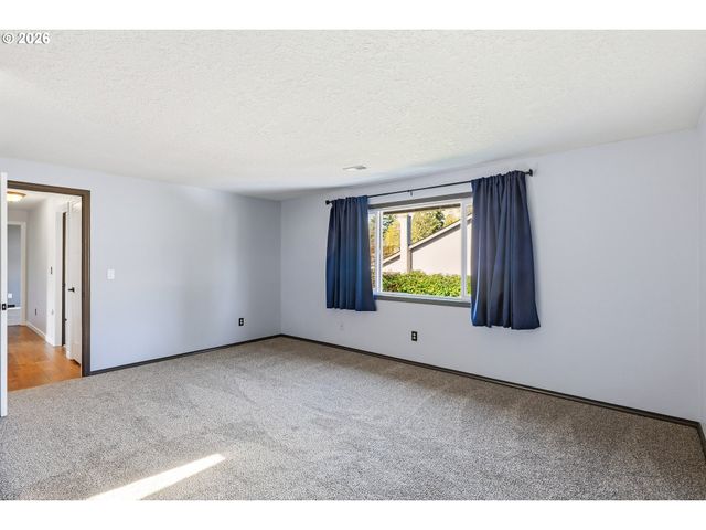 19993 Nw METOLIUS Dr, Portland, OR 97229