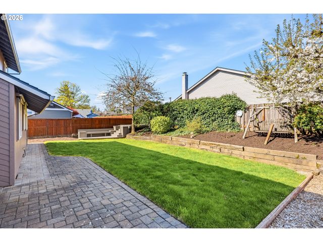 19993 Nw METOLIUS Dr, Portland, OR 97229