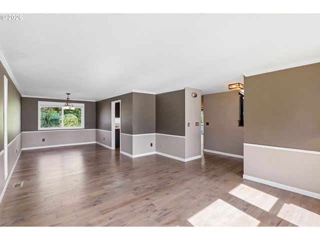 19993 Nw METOLIUS Dr, Portland, OR 97229