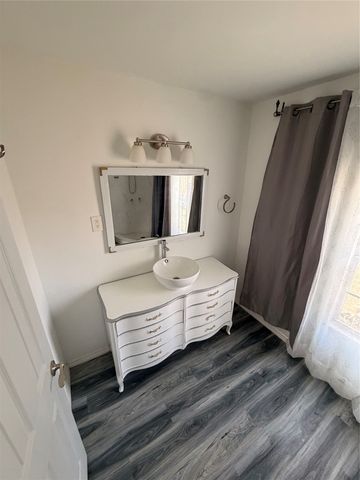 3325 Brantley Street, Dallas, TX 75212