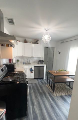 3325 Brantley Street, Dallas, TX 75212