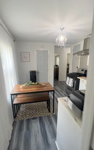 3325 Brantley Street, Dallas, TX 75212