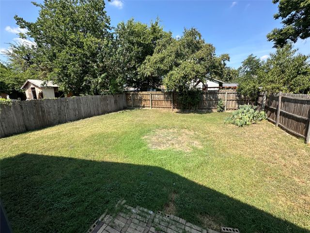 3325 Brantley Street, Dallas, TX 75212