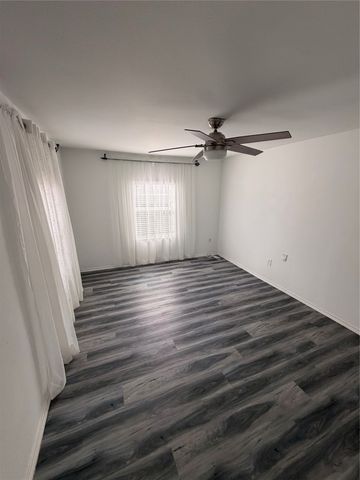 3325 Brantley Street, Dallas, TX 75212