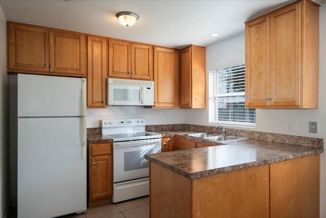 555 Lee Avenue, Satellite Beach, FL 32937