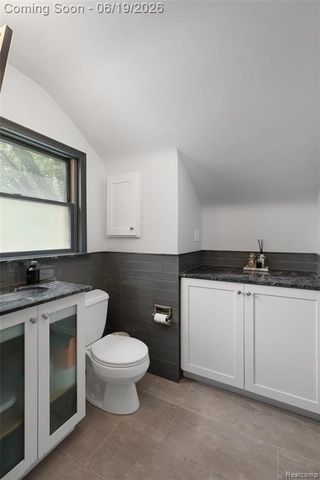 1113 Fernwood Road, Royal Oak, MI 48067