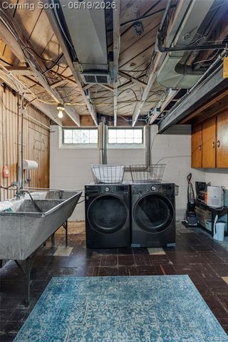 1113 Fernwood Road, Royal Oak, MI 48067