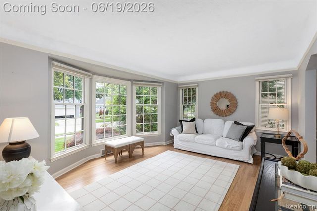 1113 Fernwood Road, Royal Oak, MI 48067