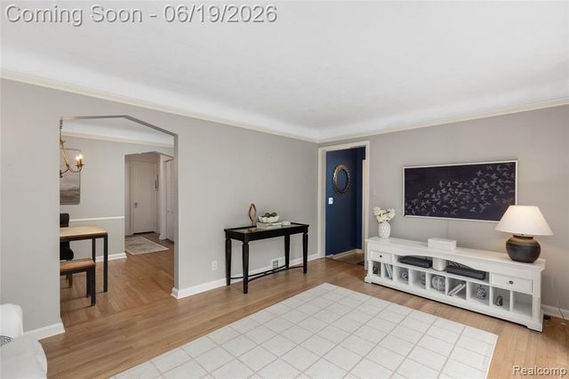 1113 Fernwood Road, Royal Oak, MI 48067