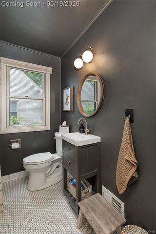1113 Fernwood Road, Royal Oak, MI 48067