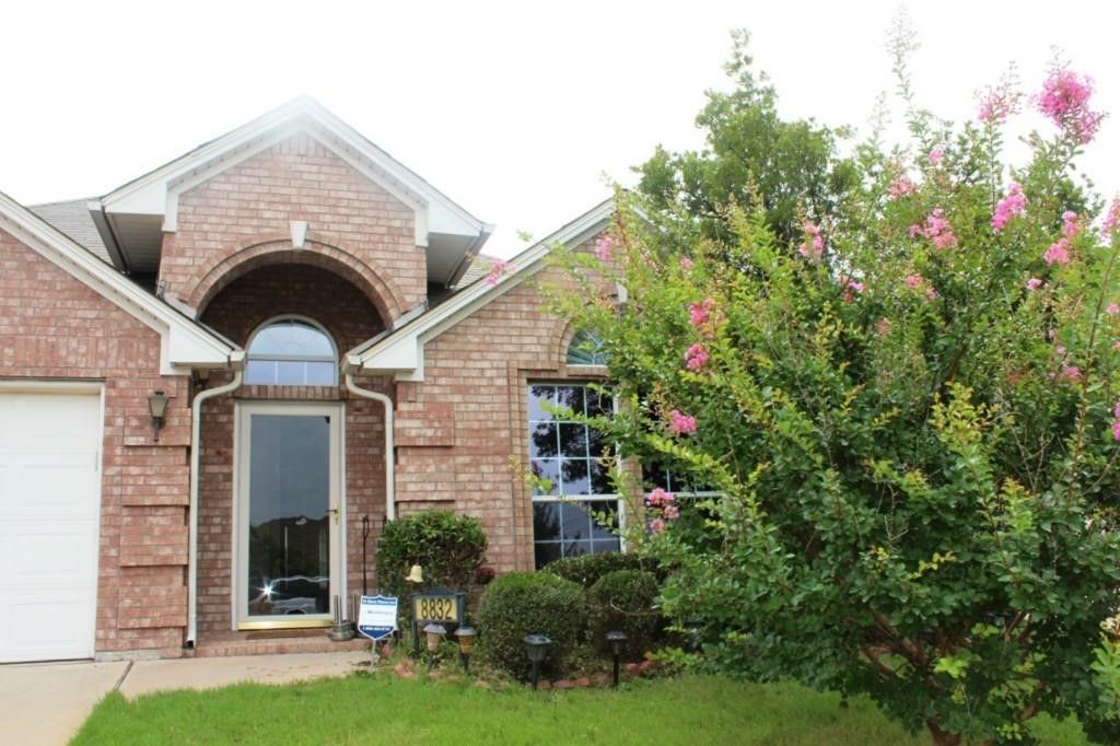 8832 Fayetteville Drive, Fort Worth, TX 76244