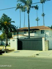 7431 Vanalden Avenue, Reseda, CA 91335