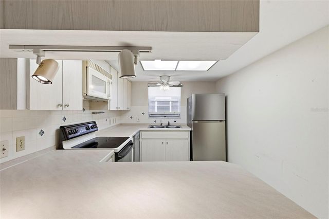 4101 PASSPORT LANE 203, New Port Richey, FL 34653