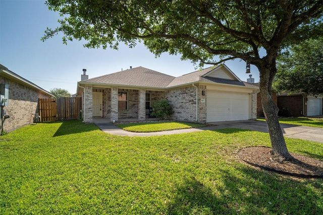 999 Hamilton Street, Alvin, TX 77511