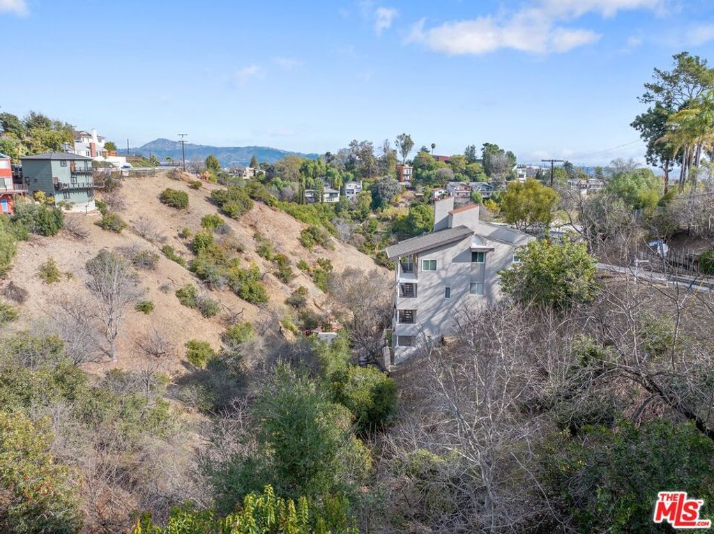 Image 1 of property listing at 780 Quail Drive, Los Angeles, CA 90065