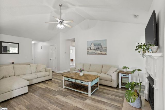 52 Sacha Lane, Travelers Rest, SC 29690