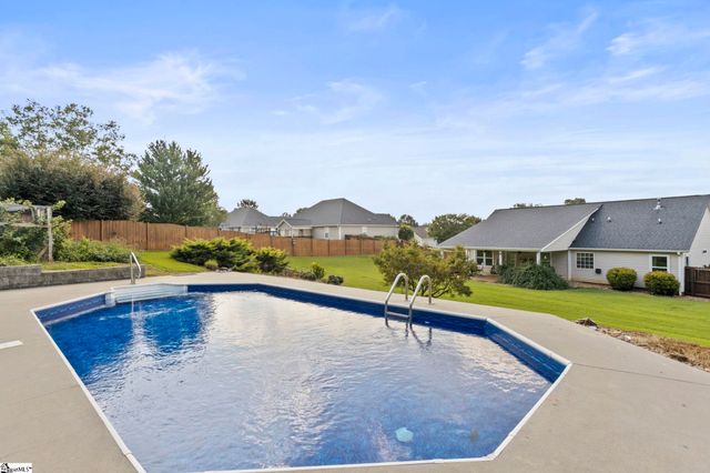 52 Sacha Lane, Travelers Rest, SC 29690