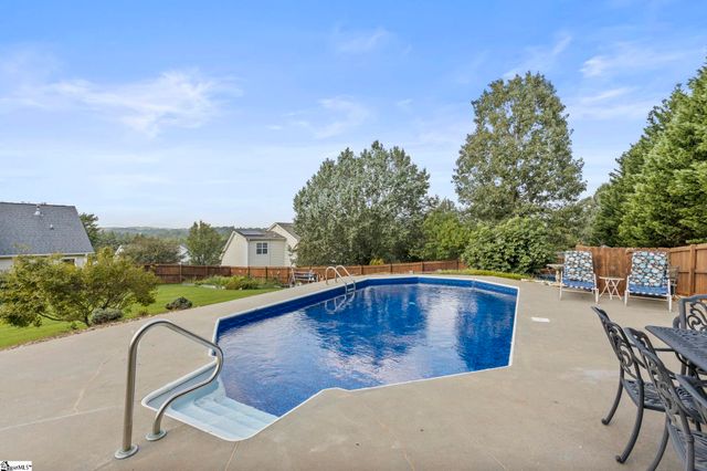 52 Sacha Lane, Travelers Rest, SC 29690