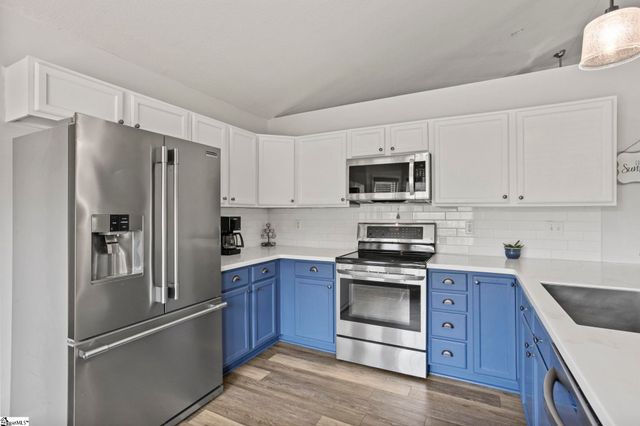 52 Sacha Lane, Travelers Rest, SC 29690