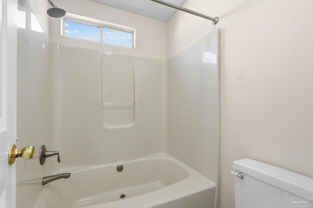 7242 Grimms Landing, Navarre, FL 32566