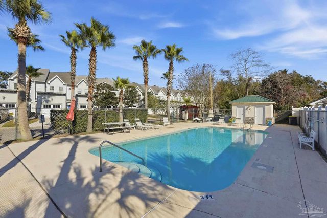 7242 Grimms Landing, Navarre, FL 32566