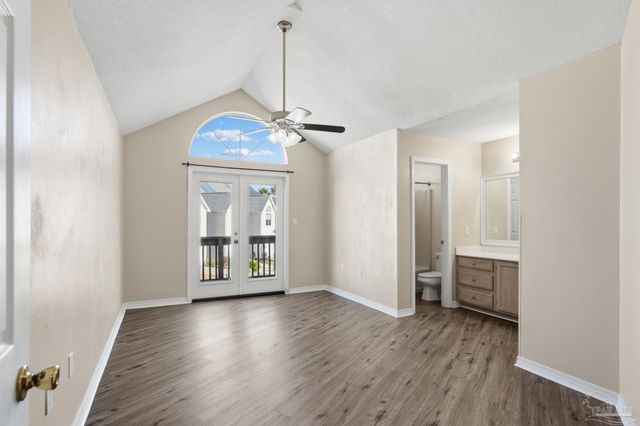 7242 Grimms Landing, Navarre, FL 32566