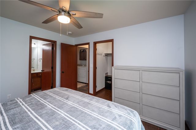 1308 Deer Run NE, Cedar Rapids, IA 52402