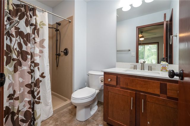 1308 Deer Run NE, Cedar Rapids, IA 52402
