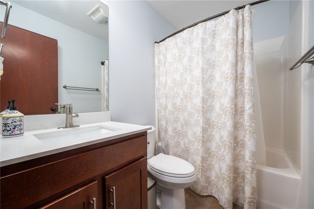 1308 Deer Run NE, Cedar Rapids, IA 52402