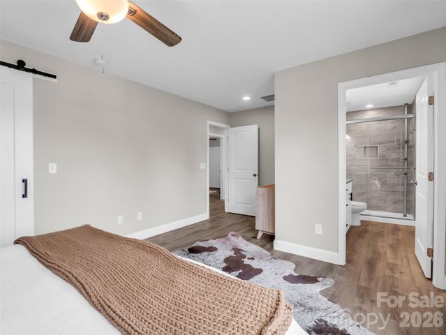 29 Kanes Drive, Hendersonville, NC 28739