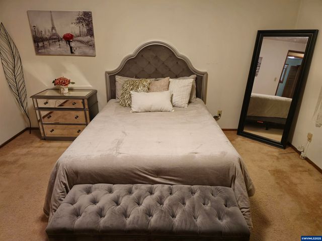 1104 29th Av SW, Albany, OR 97321