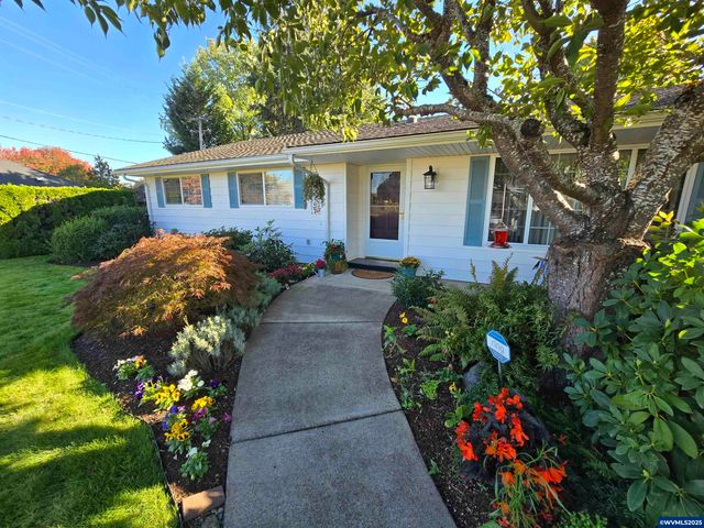 1104 29th Av SW, Albany, OR 97321