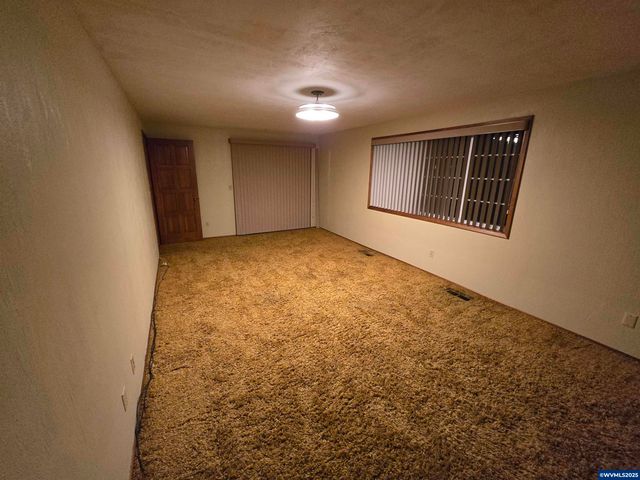 1104 29th Av SW, Albany, OR 97321