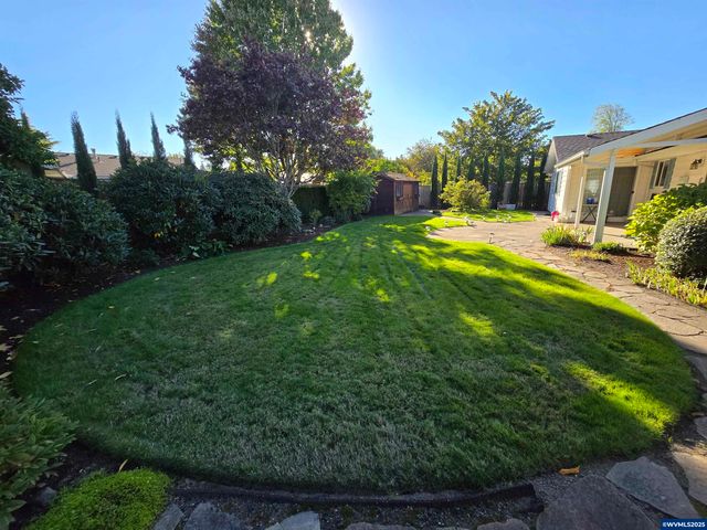 1104 29th Av SW, Albany, OR 97321