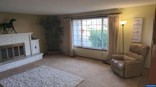 1104 29th Av SW, Albany, OR 97321