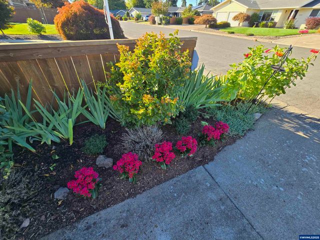 1104 29th Av SW, Albany, OR 97321