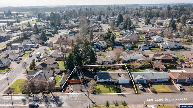 1104 29th Av SW, Albany, OR 97321