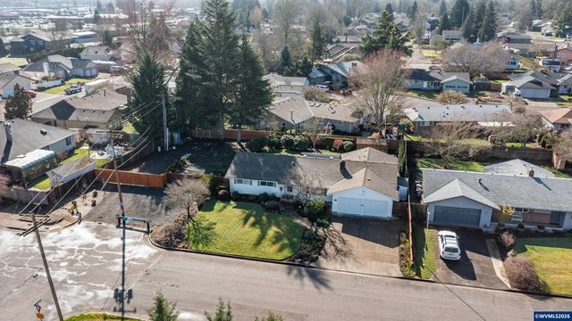 1104 29th Av SW, Albany, OR 97321