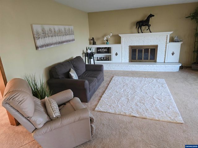 1104 29th Av SW, Albany, OR 97321