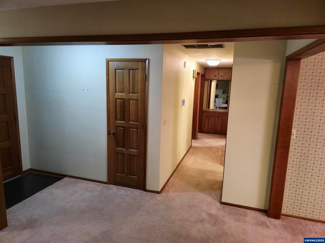 1104 29th Av SW, Albany, OR 97321