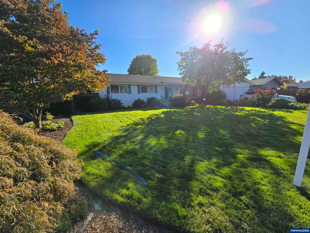 1104 29th Av SW, Albany, OR 97321